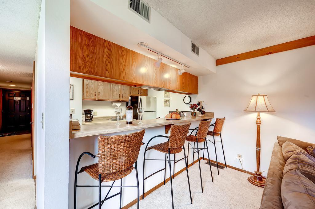 One-Bedroom Mountainside Condo D107 Frisco Room photo